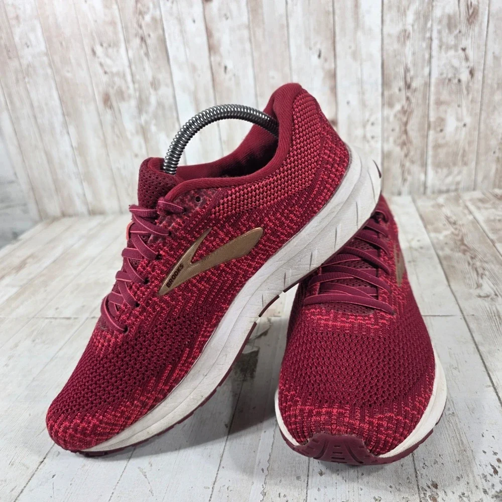 Brooks Revel 3 Womens Running Shoes Burgundy Red Gold 1203021B694 Size 10